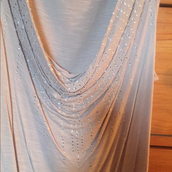 Charlotte Russe sleeveless top - Picture 2 of 8